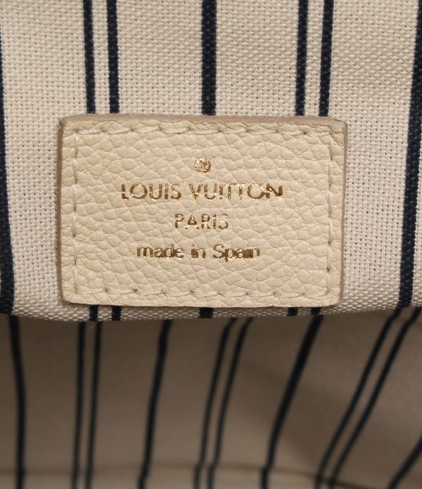 4 Louis Vuitton Shoulder Bag Artsy MM Empreinte Leather White