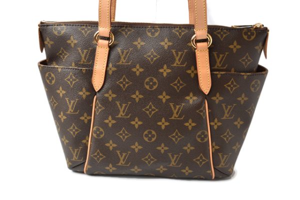 5 Louis Vuitton Shoulder Bag Totally PM Monogram