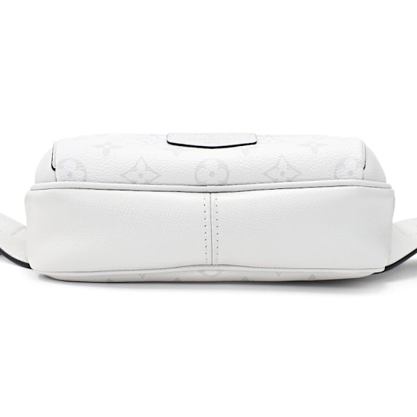 5000041884102389 4 Louis Vuitton Bumbag Outdoor Body Bag Taigarama Antarctica White Leather