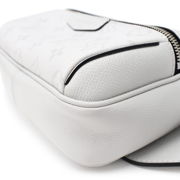 5000041884102389 6 Louis Vuitton Bumbag Outdoor Body Bag Taigarama Antarctica White Leather