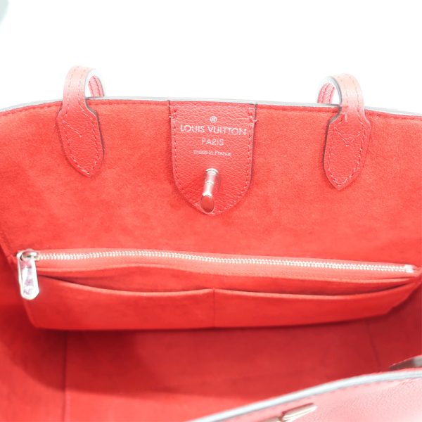 6 Louis Vuitton Lock Me Hippo Tote Bag Ruby Red