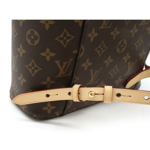 6 Louis Vuitton Monogram Montsouris MM Rucksack Brown