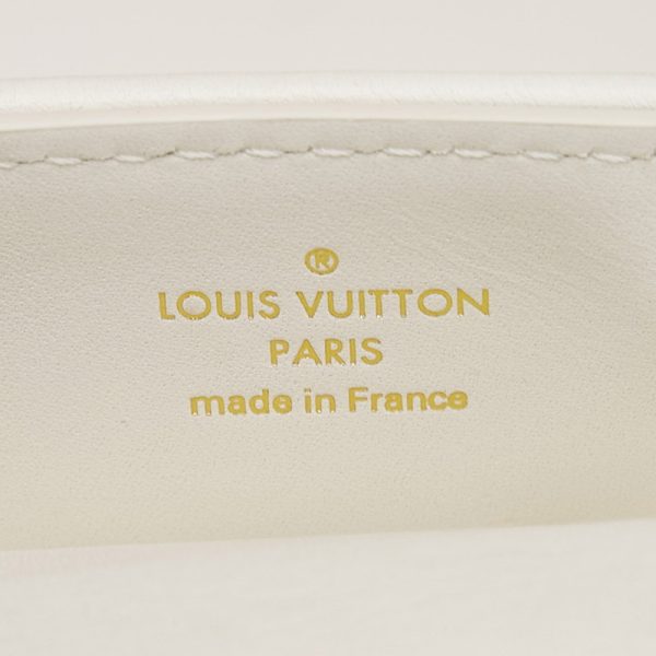 6 Louis Vuitton New Wave Chain Calf Leather Snow White