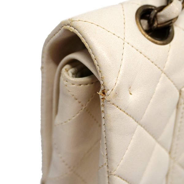 7 Chanel Shoulder Bag Matelasse Chain Lambskin White