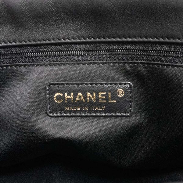 8 Chanel CC Mark Charm Chevron V Stitch Chain Calfskin Black