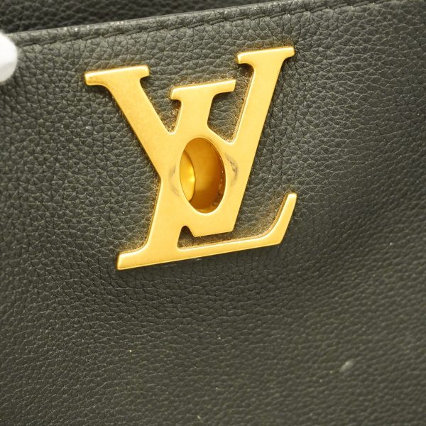 8 Louis Vuitton Lockme Noir Black