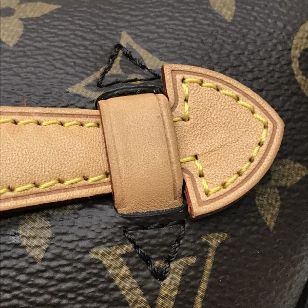 8 Louis Vuitton Bum Bag Waist Bag Monogram