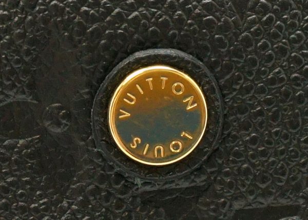 8 Louis Vuitton Monogram Empriente Montaigne MM Noir Black