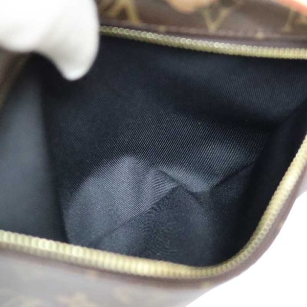 9 Louis Vuitton Bum Bag Body Bag