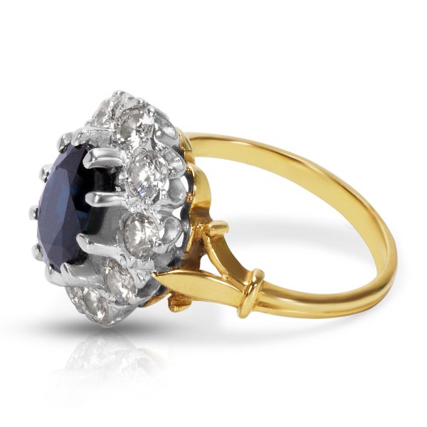 034297 sv BRAND NEW Diamond Sapphire Oval Fashion Ring in 18k Yellow Gold 125 CTW