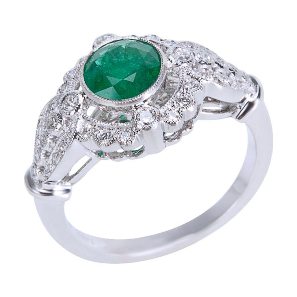 038488 pv BRAND NEW Diamond Emerald Vintage Style Ring 18K White Gold 080 CTW