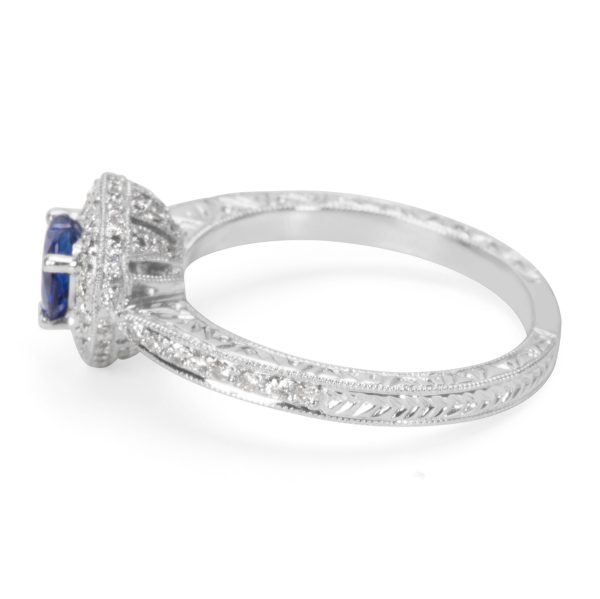 039990 sv BRAND NEW Fashion Ring in 18K White Gold with Sapphire Center and Diamonds