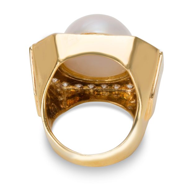 091522 bv b88cac74 c747 4b4b 872b 063936c218e7 18KT Yellow Gold Diamond Pearl Ring in 18KT Gold 020ctw