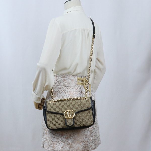 10 Gucci Shoulder Bag GG Marmont Shoulder Bag