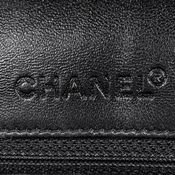 1000057089842 23 Chanel Chocolate Bar Chain Shoulder Bag Leather Black