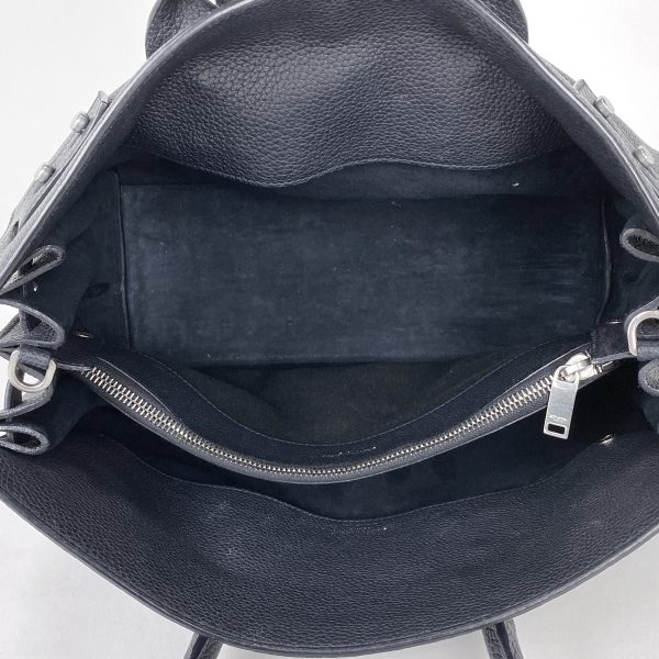 1000057641040 16 Saint Laurent Handbag Tote Bag Leather Navy