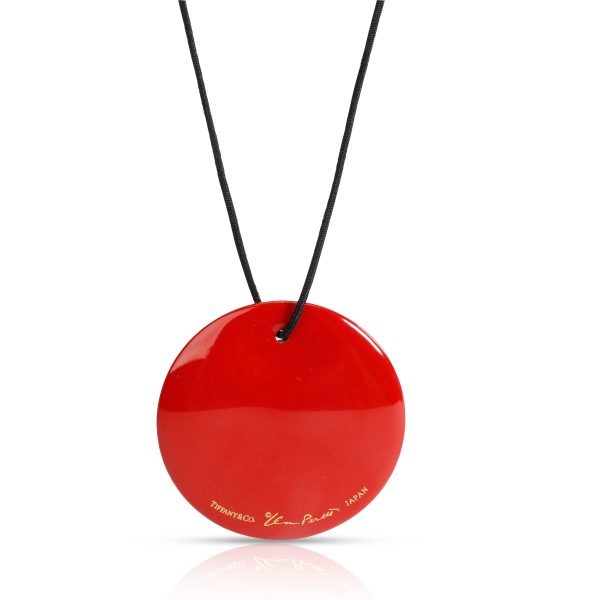 100671 fv 937e879c 140d 4db0 9334 3b7283e07962 Tiffany Co Elsa Peretti Round pendant in red lacquer over Japanese hardwood