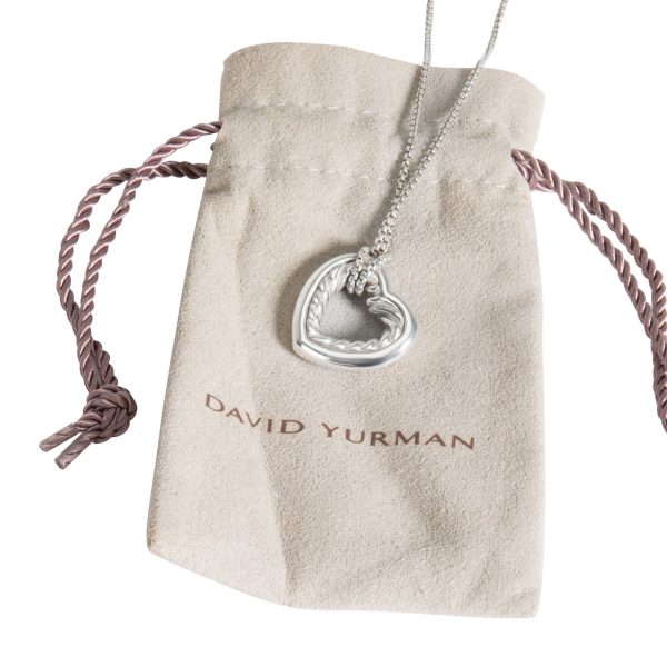 101472 box f77cf9d2 65dc 4db0 8342 6488454211b9 David Yurman Cable Heart Pendant in Sterling Silver on a Petite Box Chain