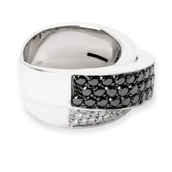 102971 sv 39c346a1 6392 4a3a 8447 4c6140ecf079 Black White Diamond Crossover Ring in 18K White Gold 150 CTW