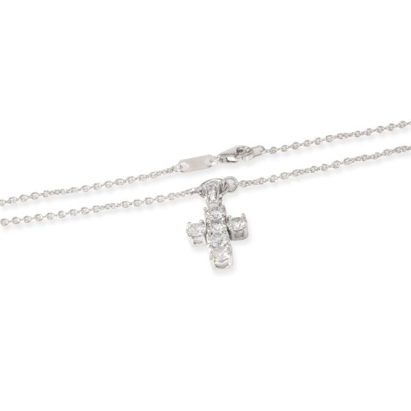 105282 clasp Diamond Cross Necklace in Platinum 112 CTW