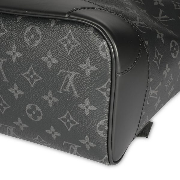 108284 clasp 8ec4c48a 8622 4e0a 855c 6bdc05d39e16 Louis Vuitton Black Monogram Eclipse Steamer Backpack