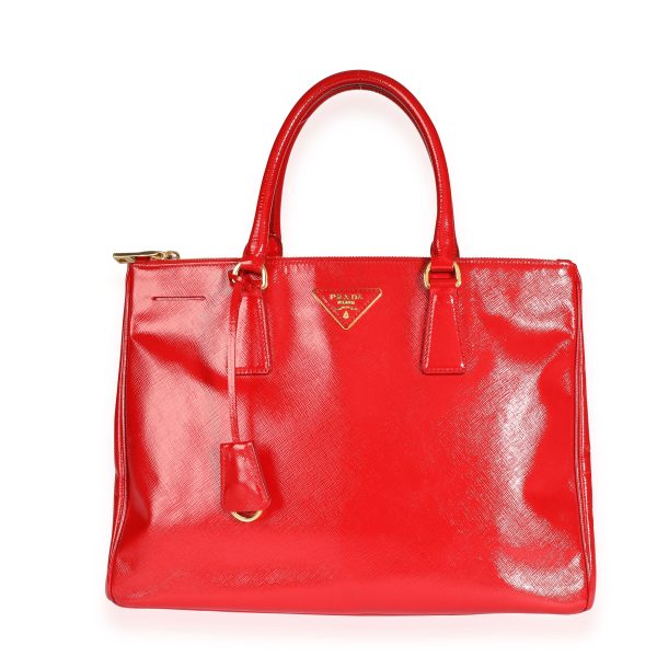 109686 fv 34d477b3 ffbe 4e6a 8e81 9f05f1c5f312 Prada Rosso Vernice Saffiano Leather Medium Double Zip Tote