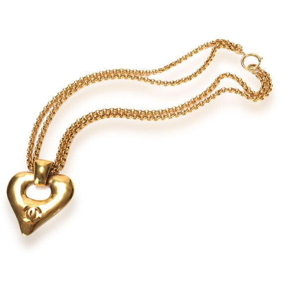 109874 pv Vintage Chanel 93P Heart Necklace