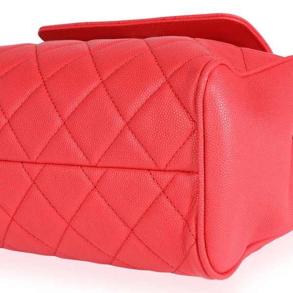 110515 clasp Chanel Strawberry Quilted Caviar Shopping Tote