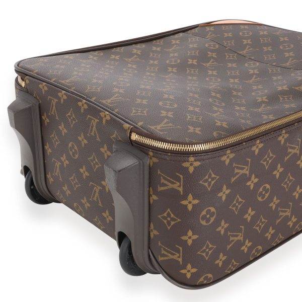 110980 clasp 84d30ca9 aca7 4c1b b9f9 d20629fe330f Louis Vuitton Monogram Canvas Pégase 50 Suitcase