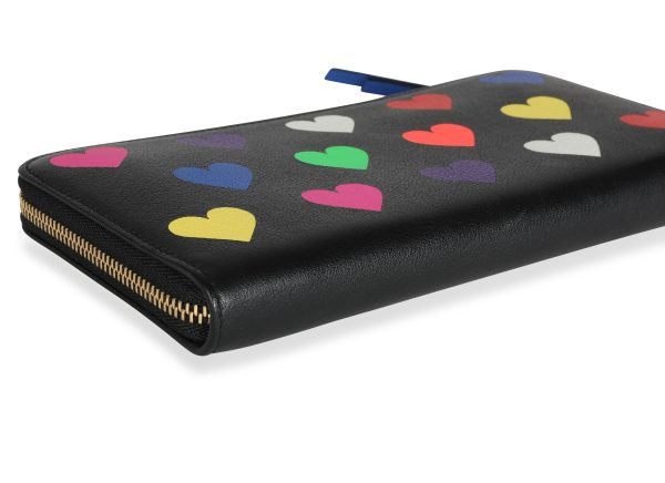 111295 clasp 62ee4807 2e28 47dc 8ce8 7ada7a65865f Loewe Multicolor Hearts Leather Zip Around Wallet