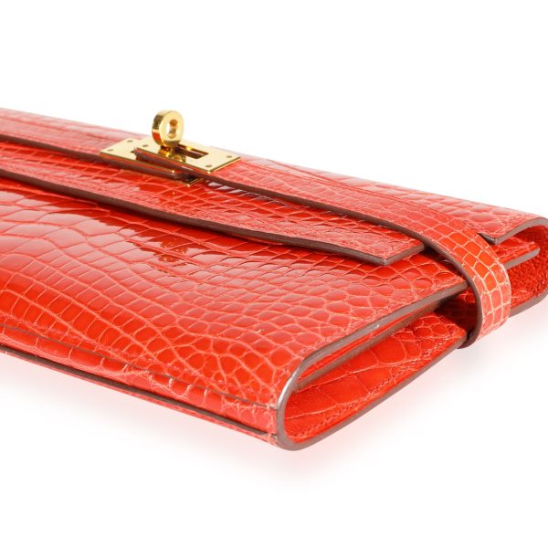 111840 clasp Hermès Tangerine Shiny Alligator Classic Kelly Wallet GHW