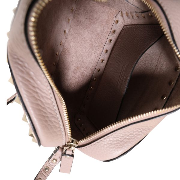 113509 av 04d99ef6 4e36 4546 b297 75ff9923f52d Valentino Poudre Grainy Calfskin Small Rockstud Crossbody Bag