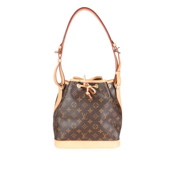 114297 fv eb79e1f8 f115 4c12 88cc a17a1ad95566 Louis Vuitton Monogram Canvas Petit Noé