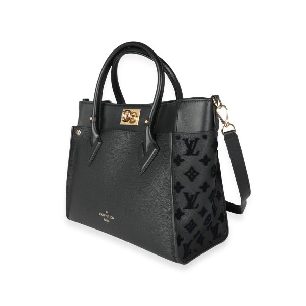 114316 sv d548fcc8 7c35 47e8 87b6 9372ab356836 Louis Vuitton Black Leather and Tufted Monogram On My Side MM