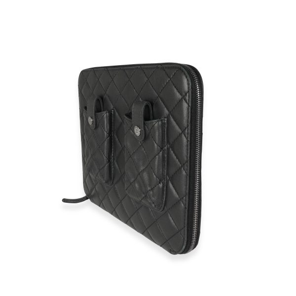 114633 sv 9bbda071 10fc 4a15 af00 0d34606e3080 Chanel Black Quilted Lambskin Double Pocket Zip Around iPad Case