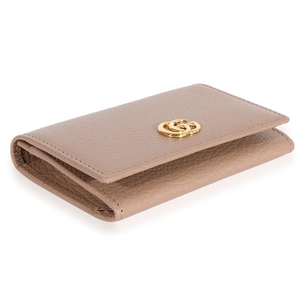 117596 clasp fbc4f185 78a6 46b1 83c9 17618f0d9120 Gucci Beige Grained Calfskin Leather GG Marmont Business Card Case