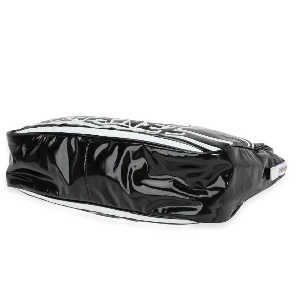 118011 clasp Chanel Black White Vinyl La Pausa Camera Bag