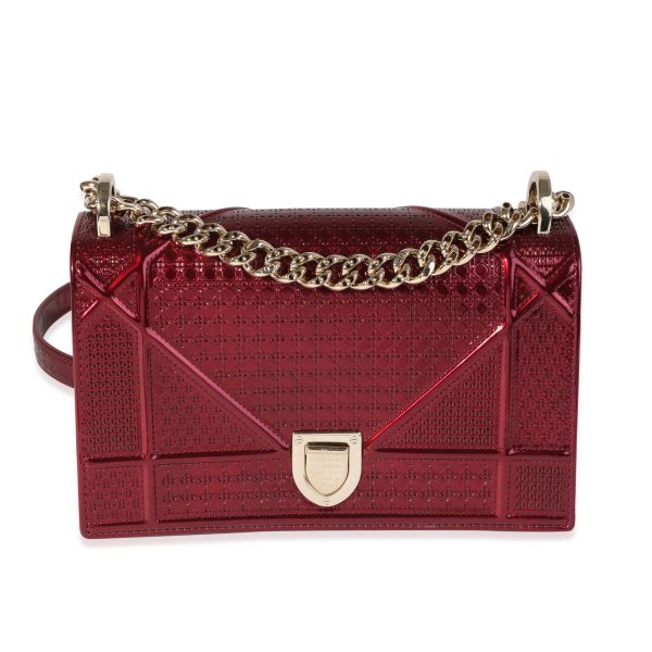 118072 fv 3d71a8c5 f94c 444d 8a1d dcf76047a96a Dior Red Metallic Patent Micro Cannage Small Diorama Bag