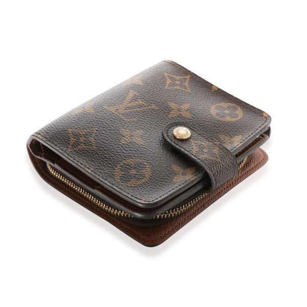 118086 clasp d480da5f 0774 4a4a bd8a bc0893c9b4e1 Louis Vuitton Monogram Canvas Compact Zippé Wallet