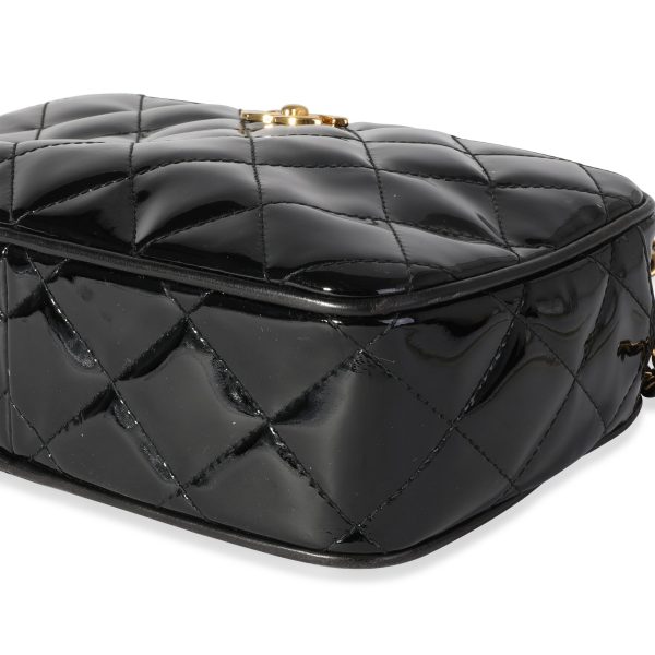 118092 box 6235d49a f8d8 408b 88cf 3362ea6c5b3a Chanel Vintage Black Quilted Patent Leather Camera Bag