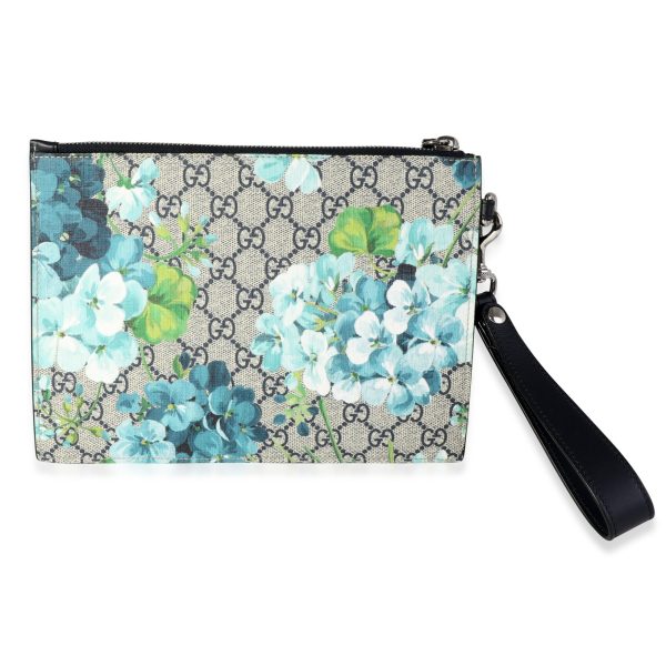 118131 stamp 6657bf1a b838 4b4e 8b30 7033d5d53a9b Gucci Blue GG Blooms Supreme Canvas Wristlet Clutch