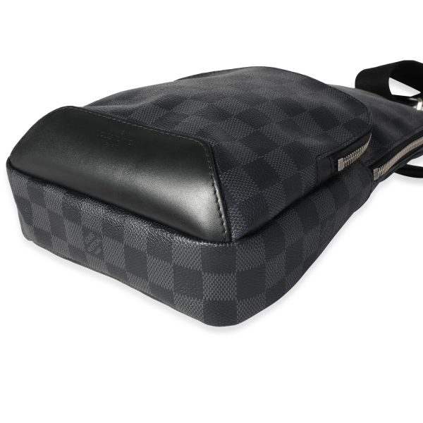 118527 clasp Louis Vuitton Damier Graphite Avenue Sling Bag