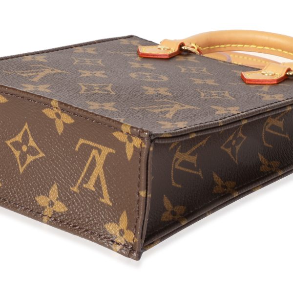 118545 clasp 7bba9057 4e08 49fa a7a0 1febc630fccd Louis Vuitton Monogram Canvas Petit Sac Plat