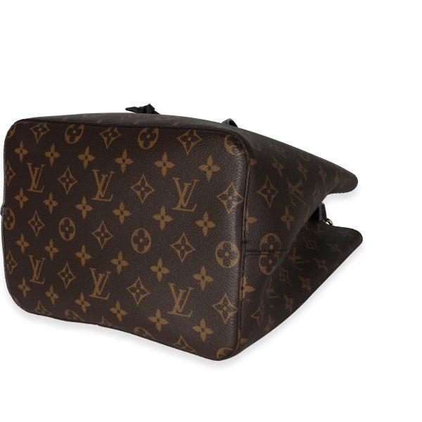 118644 clasp a015cc99 0f71 4ee3 9485 1d73fc7b94b5 Louis Vuitton Monogram Canvas Black Cowhide Néonoé MM