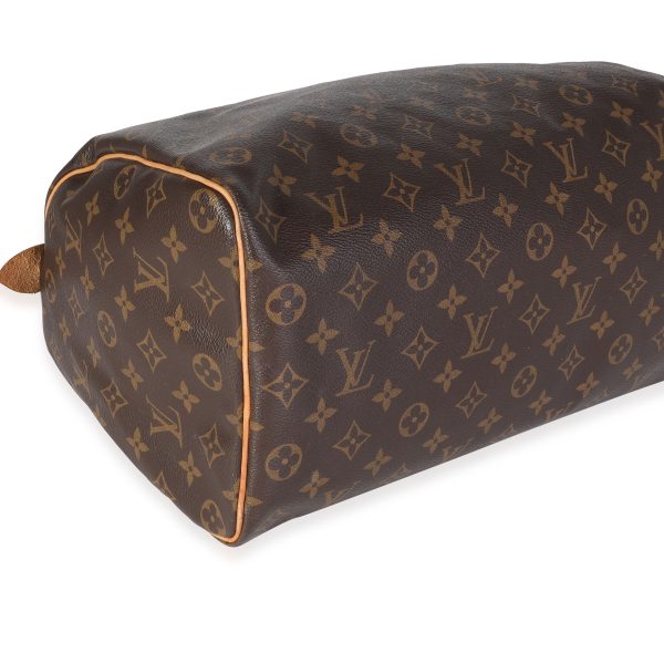 119857 clasp 9ec0a2e2 197d 42c1 b8ee 62474f1941d3 Louis Vuitton Monogram Canvas Speedy 35