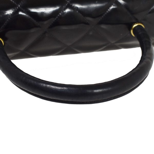 12 Chanel CC Logo Matelasse Handbag Patent Leather Black