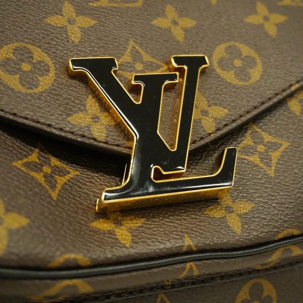 12 Louis Vuitton Shoulder Bag Monogram Passy