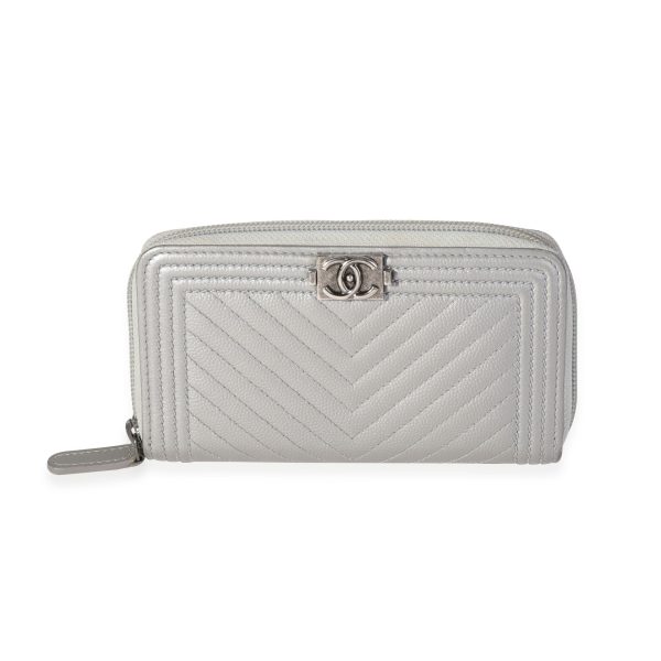 120834 fv 85022d07 602e 4490 8b36 d8c34bf0fd12 Chanel Silver Chevron Quilted Zip Around Boy Wallet