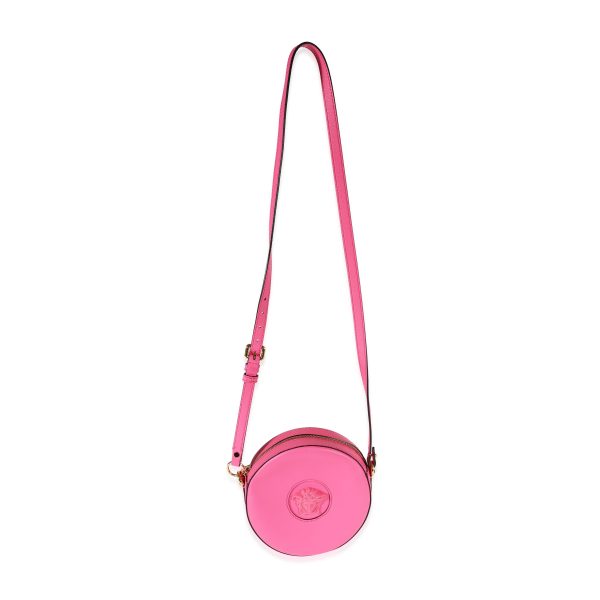 120844 bv 015e467f 4959 442e 8eda 8c0862570280 Versace Fuchsia Leather La Medusa Round Camera Bag