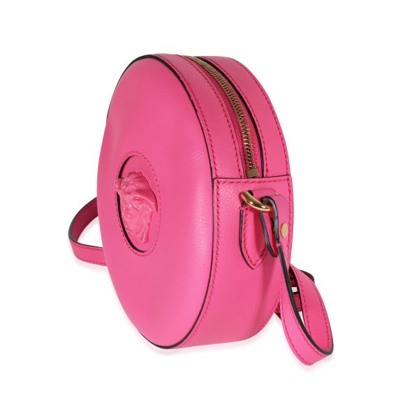 120844 sv 6424fa72 652f 4aca 9da7 1e9bd7bb72a4 Versace Fuchsia Leather La Medusa Round Camera Bag